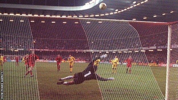 Paul Bodin's missed penalty